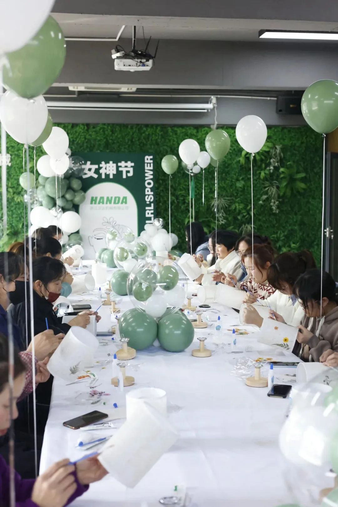 1710564585283017.jpg 640.jpg